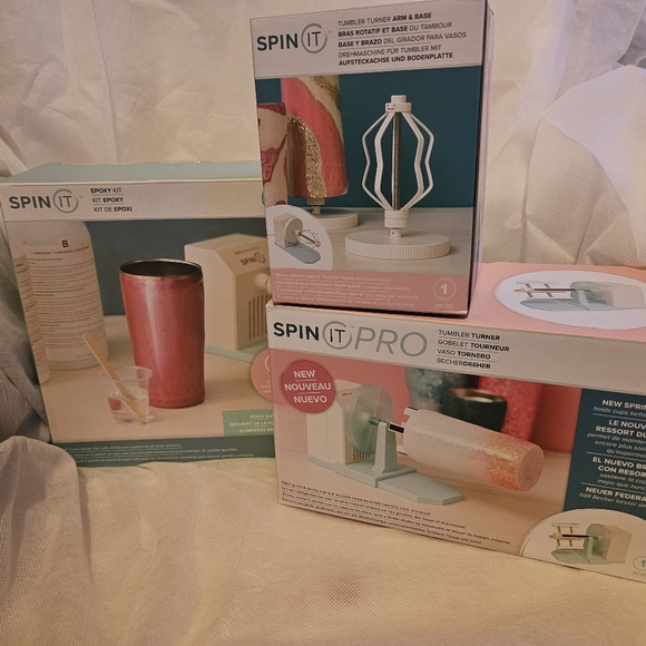 Spin It epoxy kit and tumbler turner - Picture 1 of 9